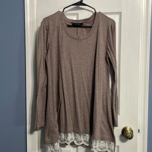Sanifer L top with lace